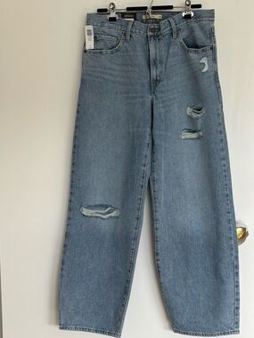 NEW LEVI’S Baggy Dad Jean, Size 30, Inseam 32”, Never Worn, Tags still on